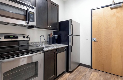 Northwest Portland Apartment | Landing at Pearl Studios - Studio in Northwest .