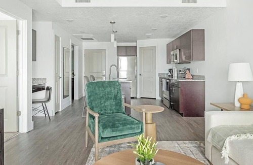 Draper Apartment | Landing at Point of View Apartments - 1 Bedroom in Downtown Draper