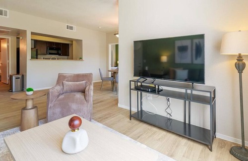 Rhodes Ranch Apartment | Landing at Portola on Russell - 2 Bedrooms in Rhodes Ranch