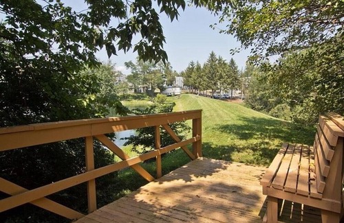 Lexington Apartment | Landing at Saddlebrook at Tates Creek - 1 Bedroom in Downtown Lexington