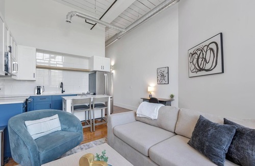 Greenville Apartment | Landing at The American Spinning Mill - 1 Bedro.