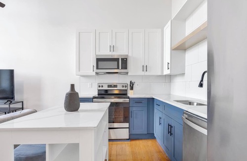 Greenville Apartment | Landing at The American Spinning Mill - 1 Bedro.