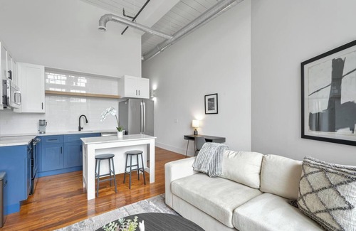 Greenville Apartment | Landing at The American Spinning Mill - 1 Bedro.