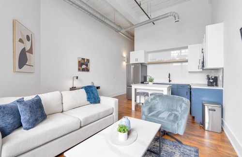 Greenville Apartment | Landing at The American Spinning Mill - 1 Bedro.