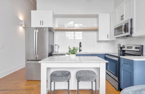 Greenville Apartment | Landing at The American Spinning Mill - 1 Bedro.
