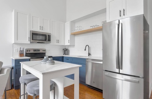 Greenville Apartment | Landing at The American Spinning Mill - 1 Bedro.