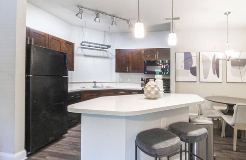 Johns Island Apartment | Landing at The Apartments at Shade Tree - 2 Bedrooms in Downtown Charleston