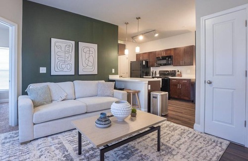 Johns Island Apartment | Landing at The Apartments at Shade Tree - 1 Bedroom in Downtown Charleston