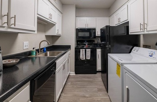Hermitage Apartment | Landing at The Arbours of Hermitage - 2 Bedrooms in Downtown Hermitage