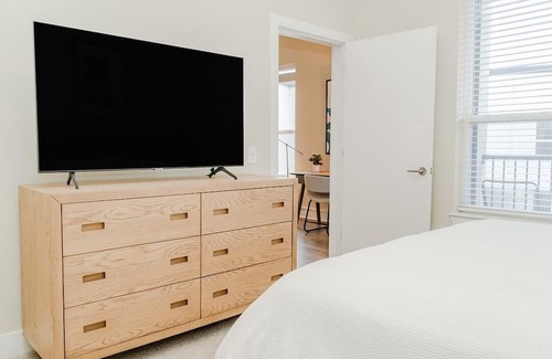 Beachwood Apartment | Landing at The Aster - 1 Bedroom in Downtown Beachwood