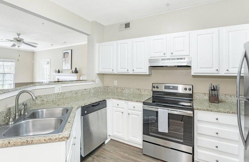 Germantown Apartment | Landing at The Bridges At Germantown - 2 Bedrooms in Downtown Germantown