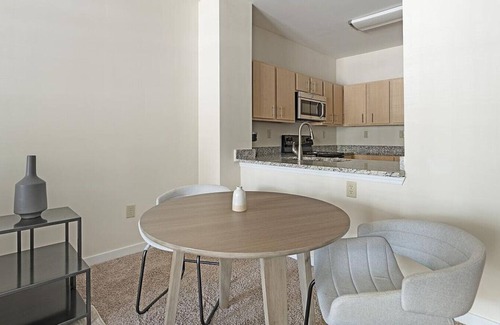 New Pathways Apartment | Landing at The Bristol on Union - 1 Bedroom in New Pathways