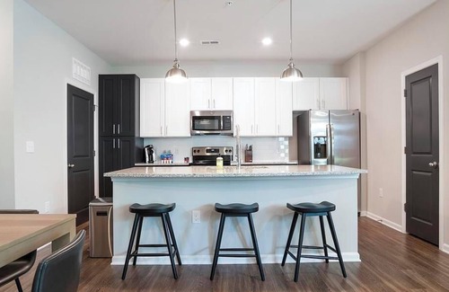 Bowling Green Apartment | Landing at The Newton Apartments - 2 Bedrooms in Palisades