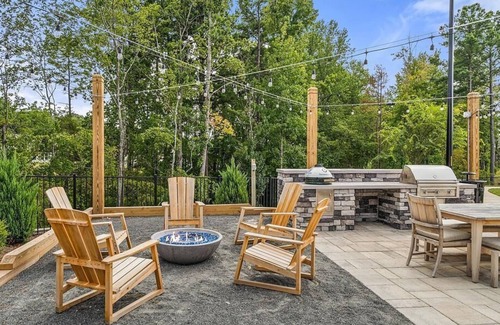 Bowling Green Apartment | Landing at The Newton Apartments - 2 Bedrooms in Palisades