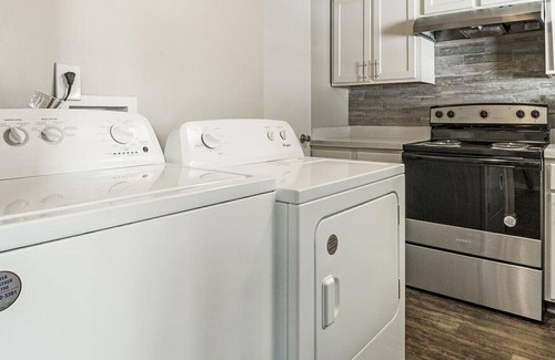 Morrow Apartment | Landing at The Park at London - 1 Bedroom in Morrow