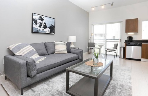 Channel District Apartment | Landing at The Pierhouse at Channelside - Studio in Channel District