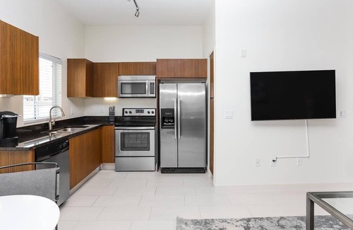 Channel District Apartment | Landing at The Pierhouse at Channelside - Studio in Channel District