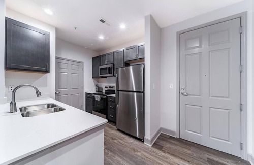 Corryville Apartment | Landing at The Village at Stetson Square - 2 Be.