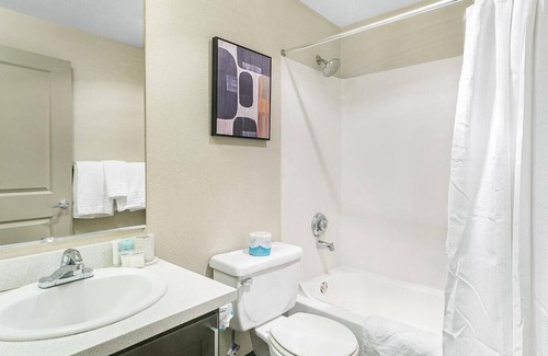 Federal Way Apartment | Landing at Trellis - 2 Bedrooms in Downtown Federal Way