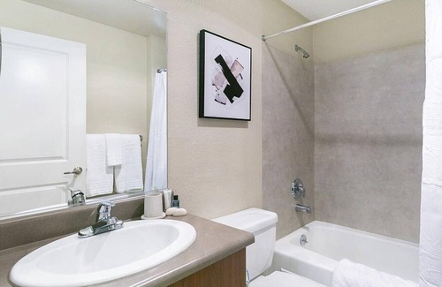 Federal Way Apartment | Landing at Trellis - 2 Bedrooms in Downtown Federal Way