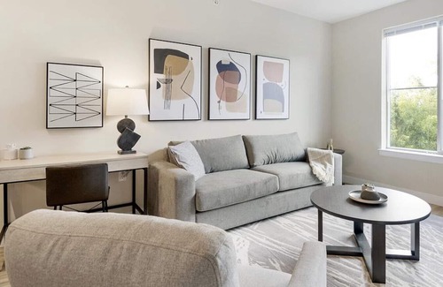 Urbana Apartment | Landing at Urban Green Apartments - 1 Bedroom in Ijamsville
