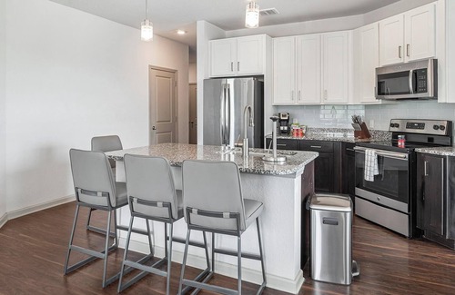 Newberry Apartment | Landing at Vanguard - 2 Bedrooms in Newberry