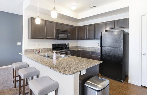 Pleasant Grove Apartment | Landing at Viewpointe - 1 Bedroom in Downtown Pleasant Grove
