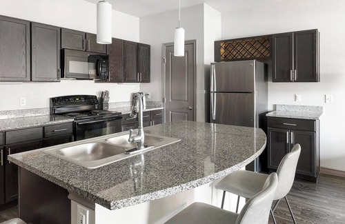 Fort Worth Apartment | Landing | Beautiful 1BD, Game Room, Rooftop Lounge
