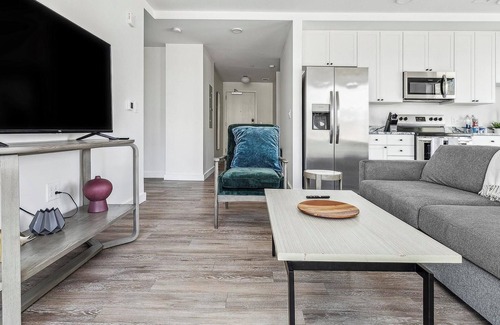 Greektown Historic District Apartment | Landing | Beautiful 2BD, Gym, Clubhouse