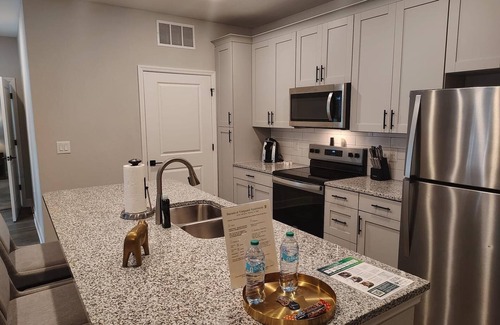 Newberry Apartment | Landing | Beautiful 2BD, Pool, Gym