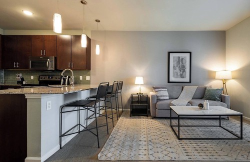 Austin Apartment | Landing | Chic 1BD, Courtyard, Pool
