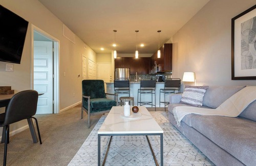Austin Apartment | Landing | Chic 1BD, Courtyard, Pool