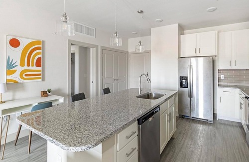 South Arlington Apartment | Landing | Chic 1BD, Clubhouse, Pool