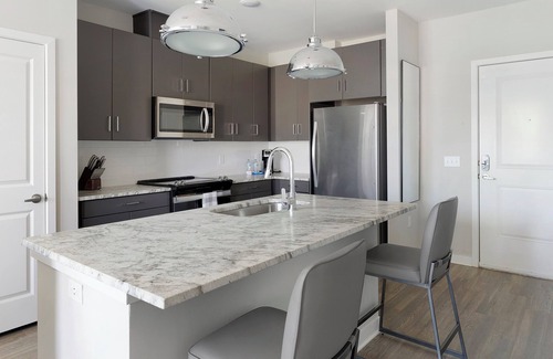 Huntsville Apartment | Landing Dry Creek Apartments