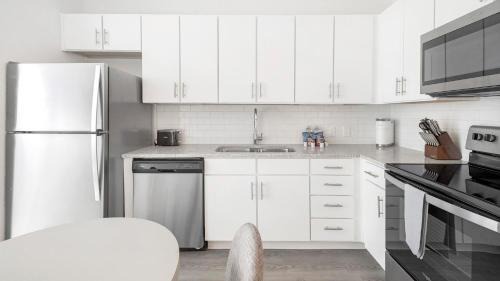 Five Points South Apartment | Landing Midtown
