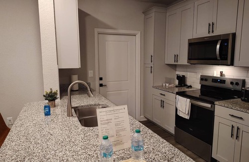 Newberry Apartment | Landing | Modern 1BD, Gym, Pool