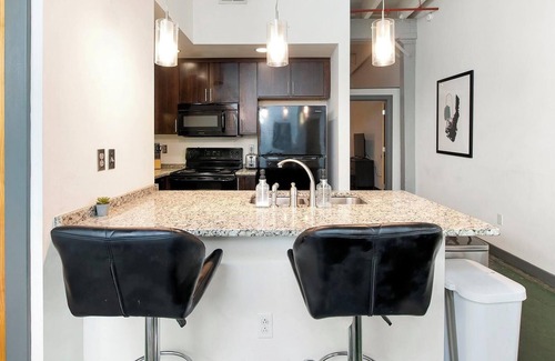 North Chesterfield Apartment | Landing | Modern 1BD, Gym, Clubhouse