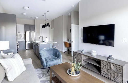 Fort Worth Apartment | Landing | Modern 1BD in Near Southside