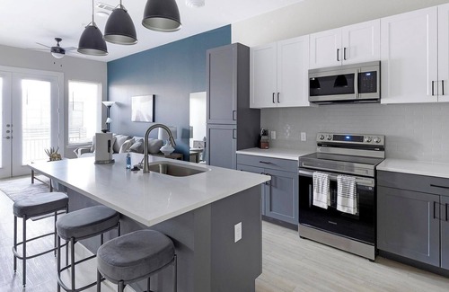 Fort Worth Apartment | Landing | Modern 1BD in Near Southside