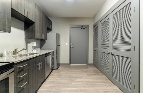 University District Apartment | Landing | Modern 2BD, Clubhouse, Game Room