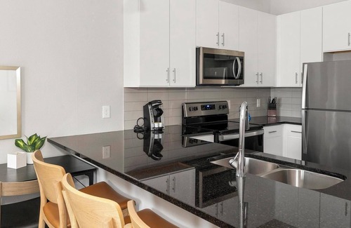 San Marco Apartment | Landing | Spectacular 1BD, Pool, Gym