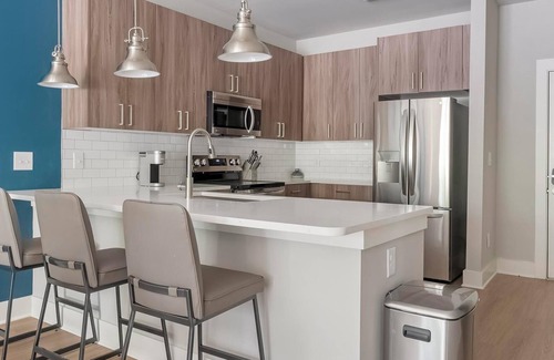 Town Center Apartment | Landing | Spectacular 1BD, Rooftop Lounge