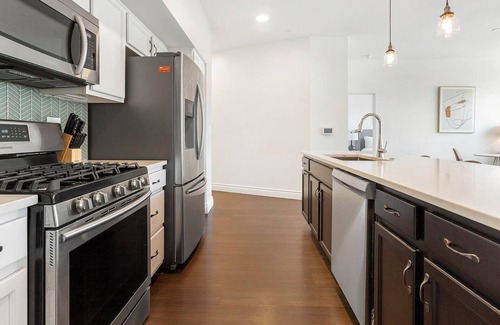 Little Italy Apartment | Landing | Spectacular 2BD, Gym