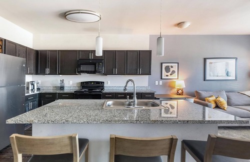Fort Worth Apartment | Landing | Spectacular 1BD, Clubhouse
