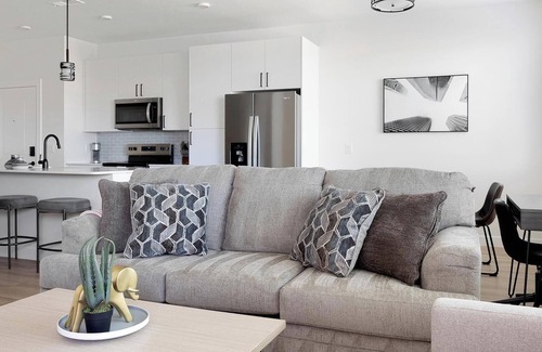 Casa Grande Apartment | Landing | Stunning 1BD, Gym, Clubhouse