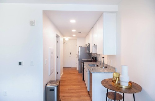 Greektown Historic District Apartment | Landing | Stunning Studio, Gym, Clubhouse