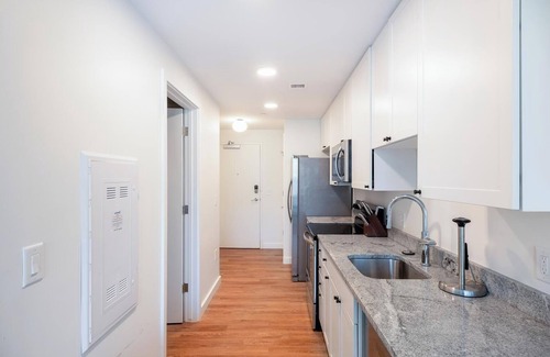 Greektown Historic District Apartment | Landing | Stunning Studio, Gym, Clubhouse