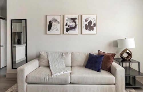 South Arlington Apartment | Landing | Stylish 2BD, Game Room, Gym