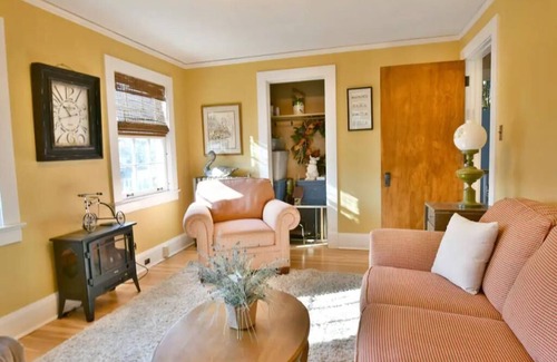 Youngstown Apartment | Landis house