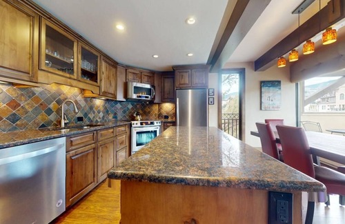 Vail Condo | Landmark 201 - 2 Bedroom Platinum
